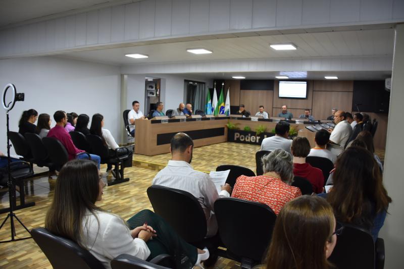 Confira a pauta da sessão ordinária desta segunda-feira (18)